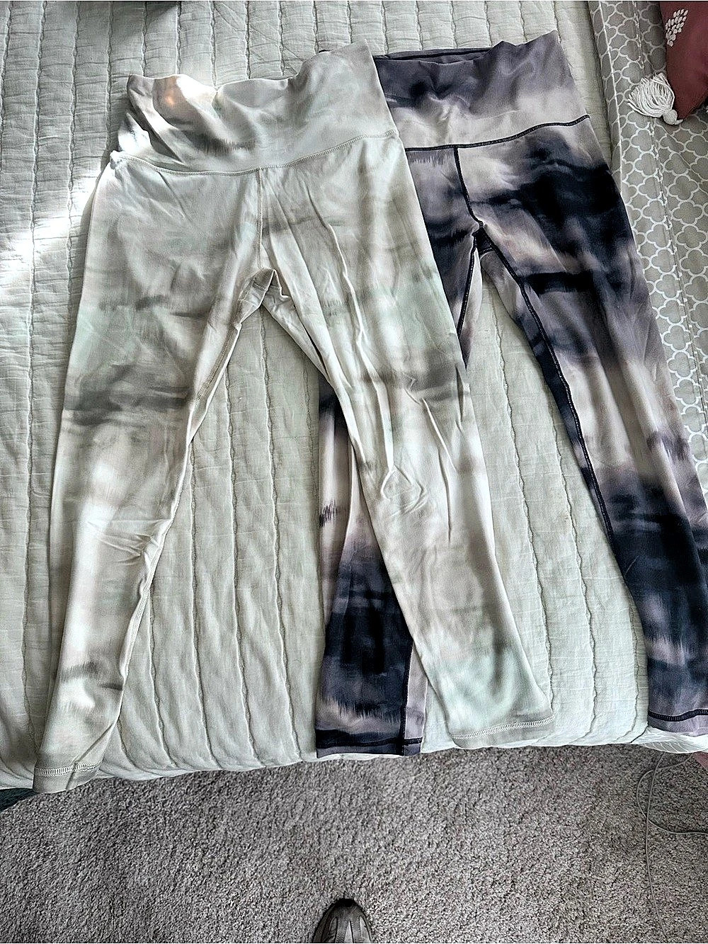 Lot of 2, Calia Tie-Dye Leggings in White & Purple Grey and Green & Cream, Size